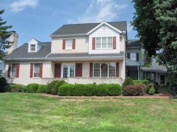West Ridge Bed & Breakfast 2*