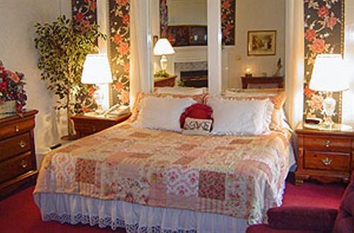 West Ridge Bed & Breakfast