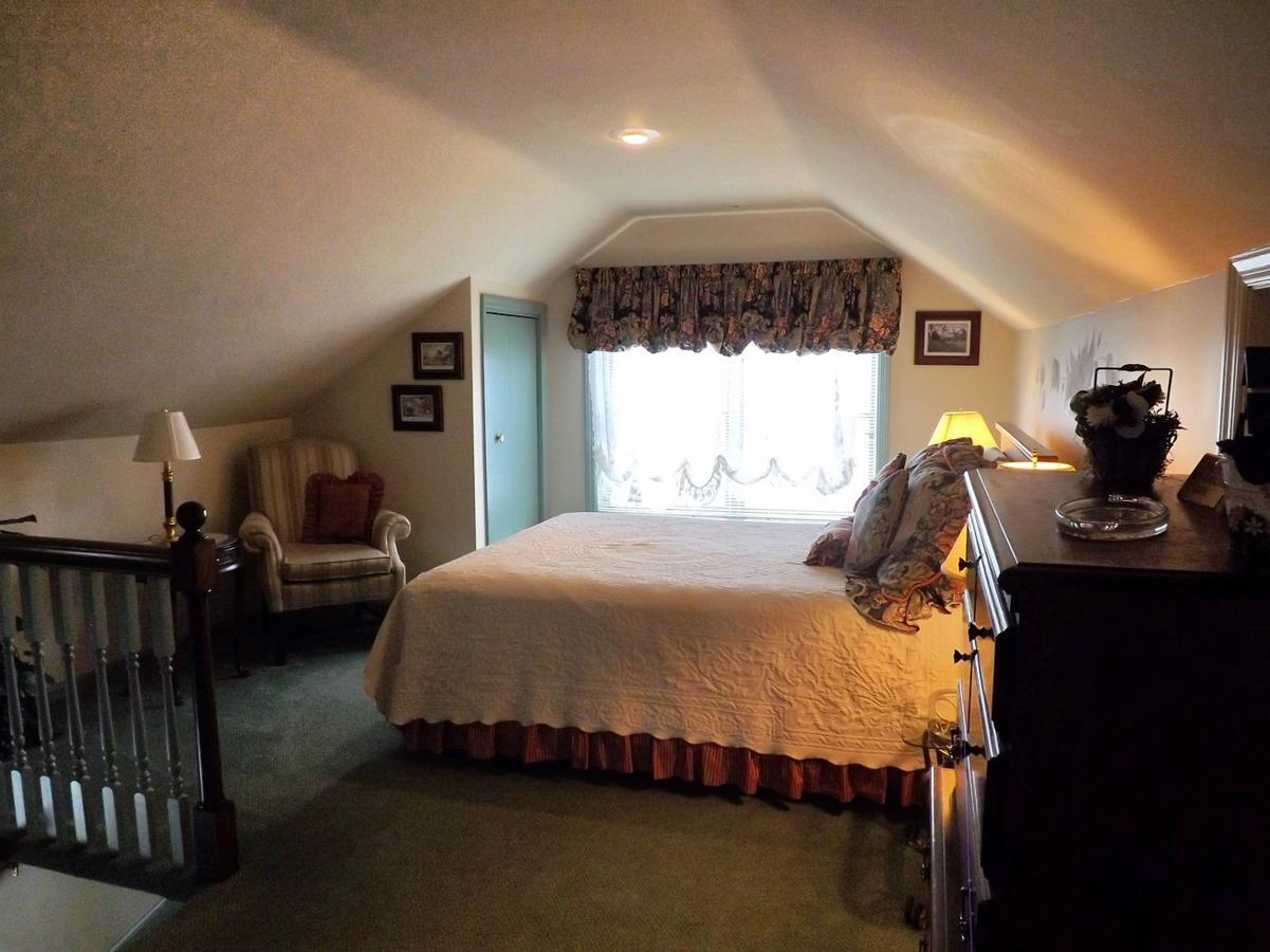 West Ridge Bed & Breakfast 2*